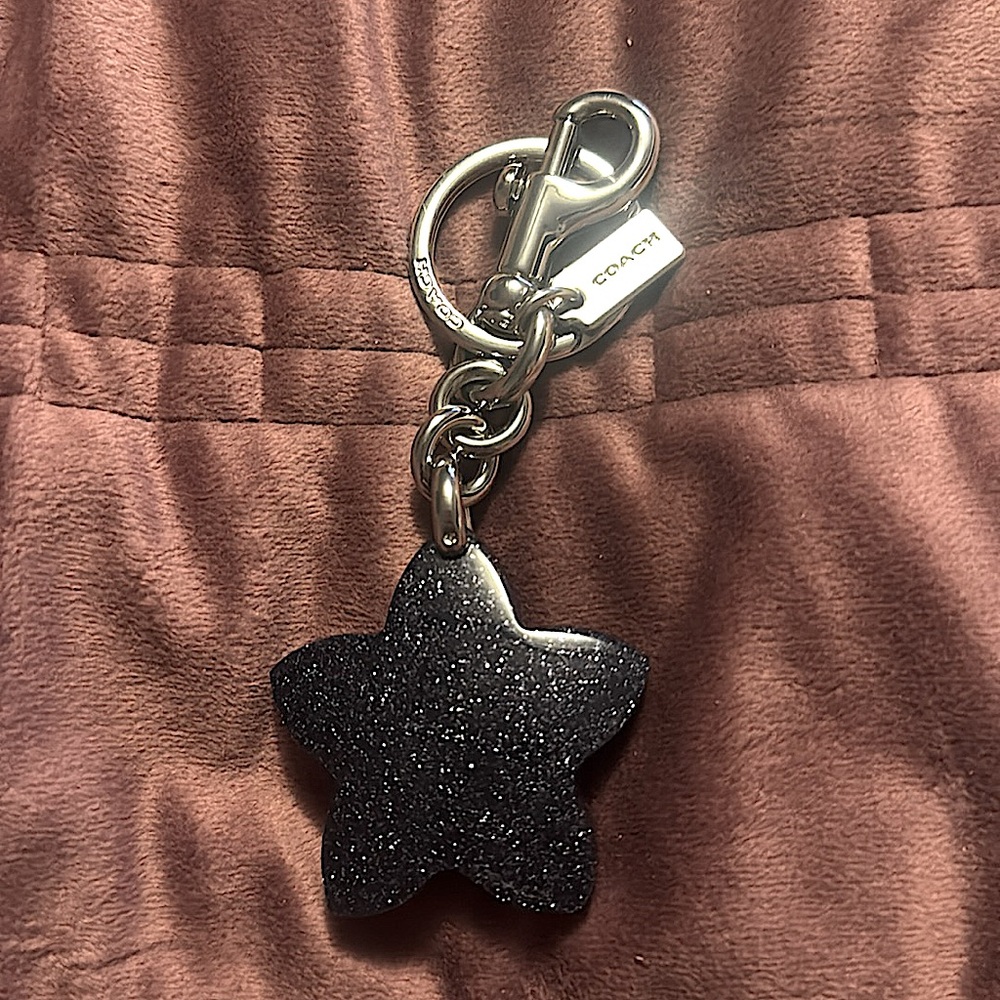 COACH Glitter Resin Wildflower Bag Charm / Keychain - NWOT F35132 Retired. - Picture 6 of 10